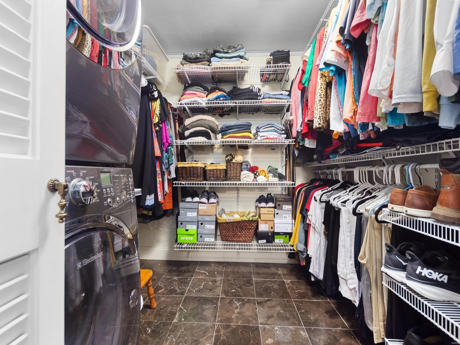 200 S Brentwood Boulevard S Unit: 6C