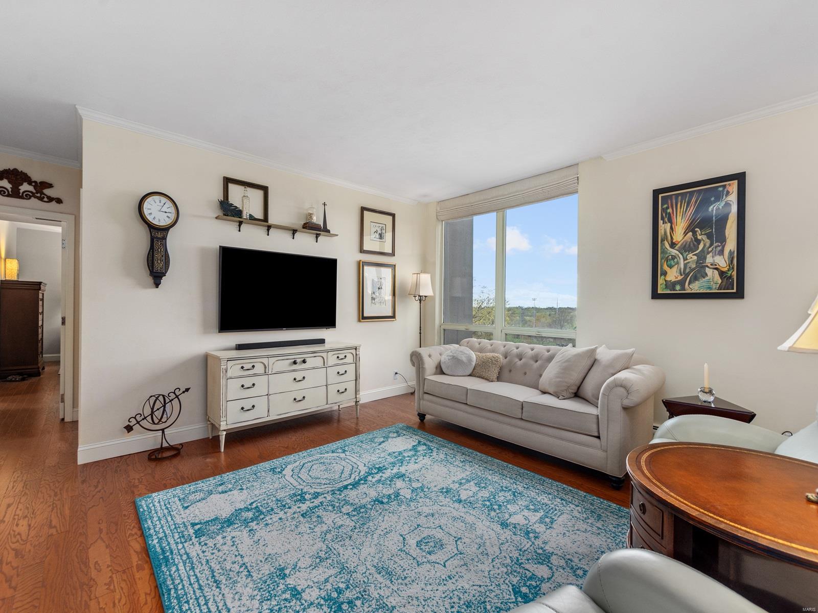 200 S Brentwood Boulevard S Unit: 6C