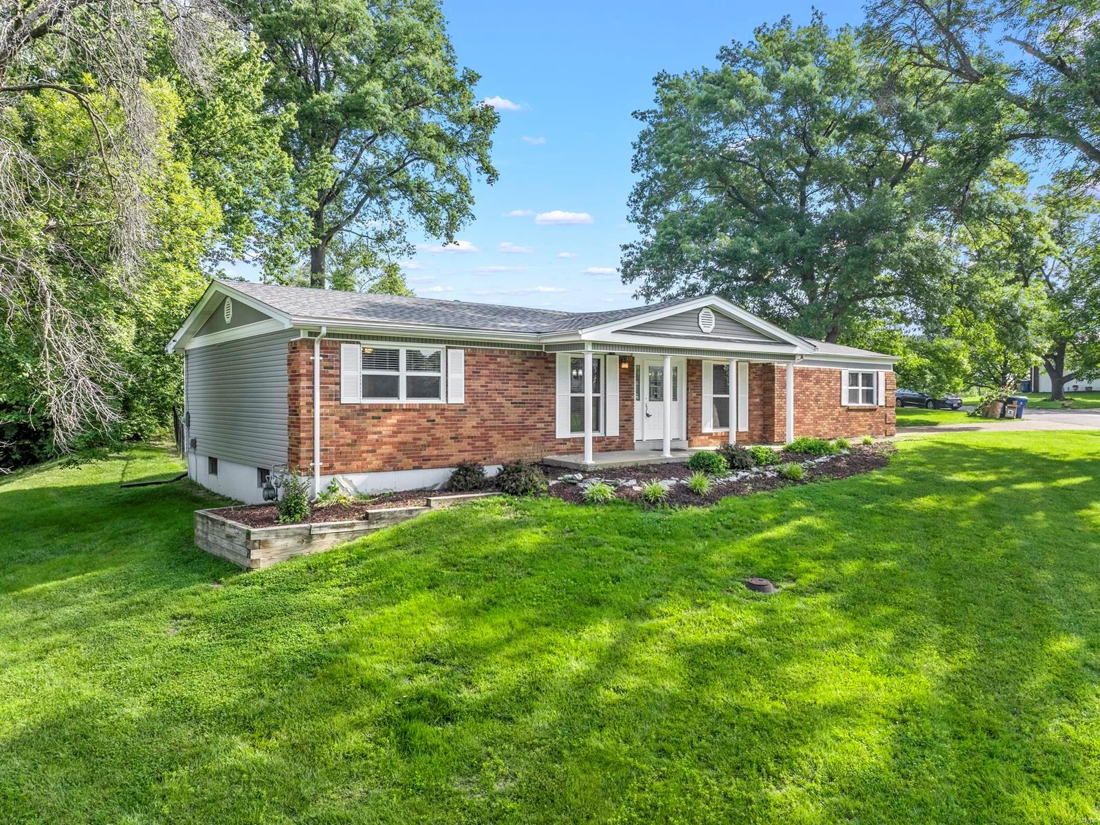 1105 Sandstone Drive