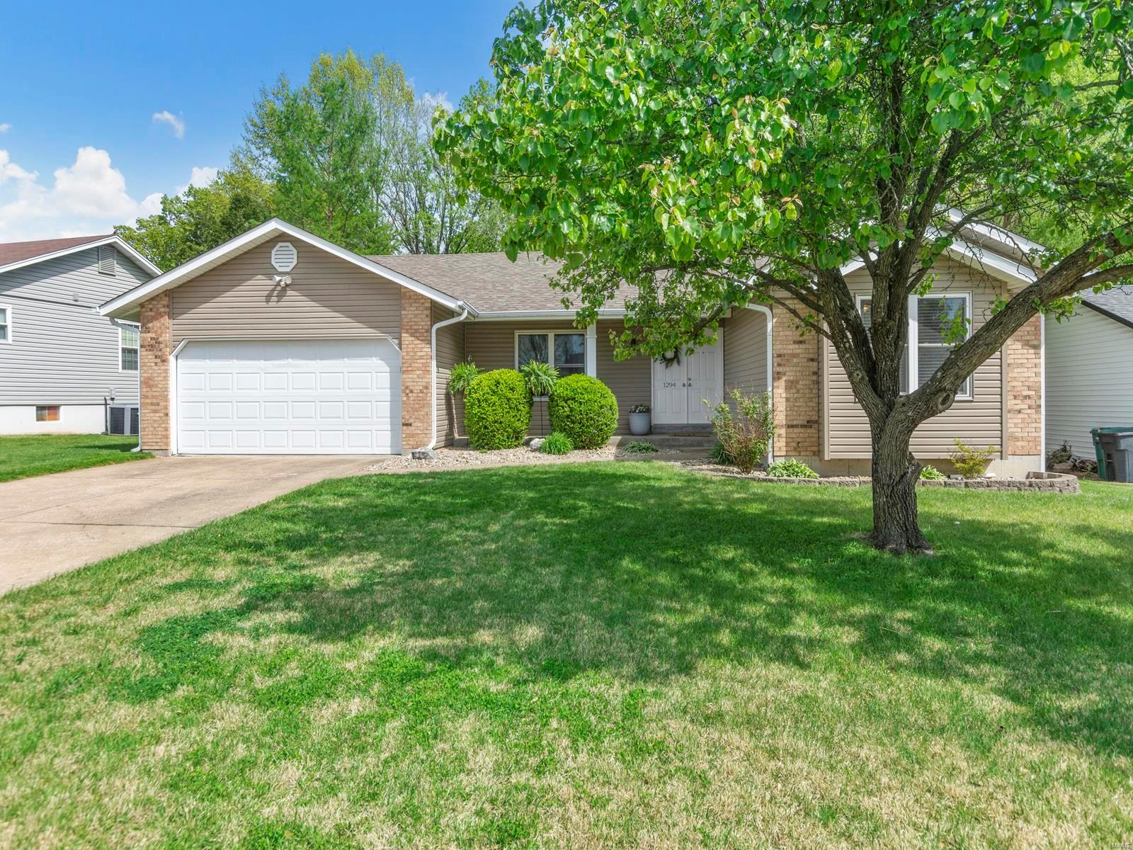 1294 Golden Gate Lane