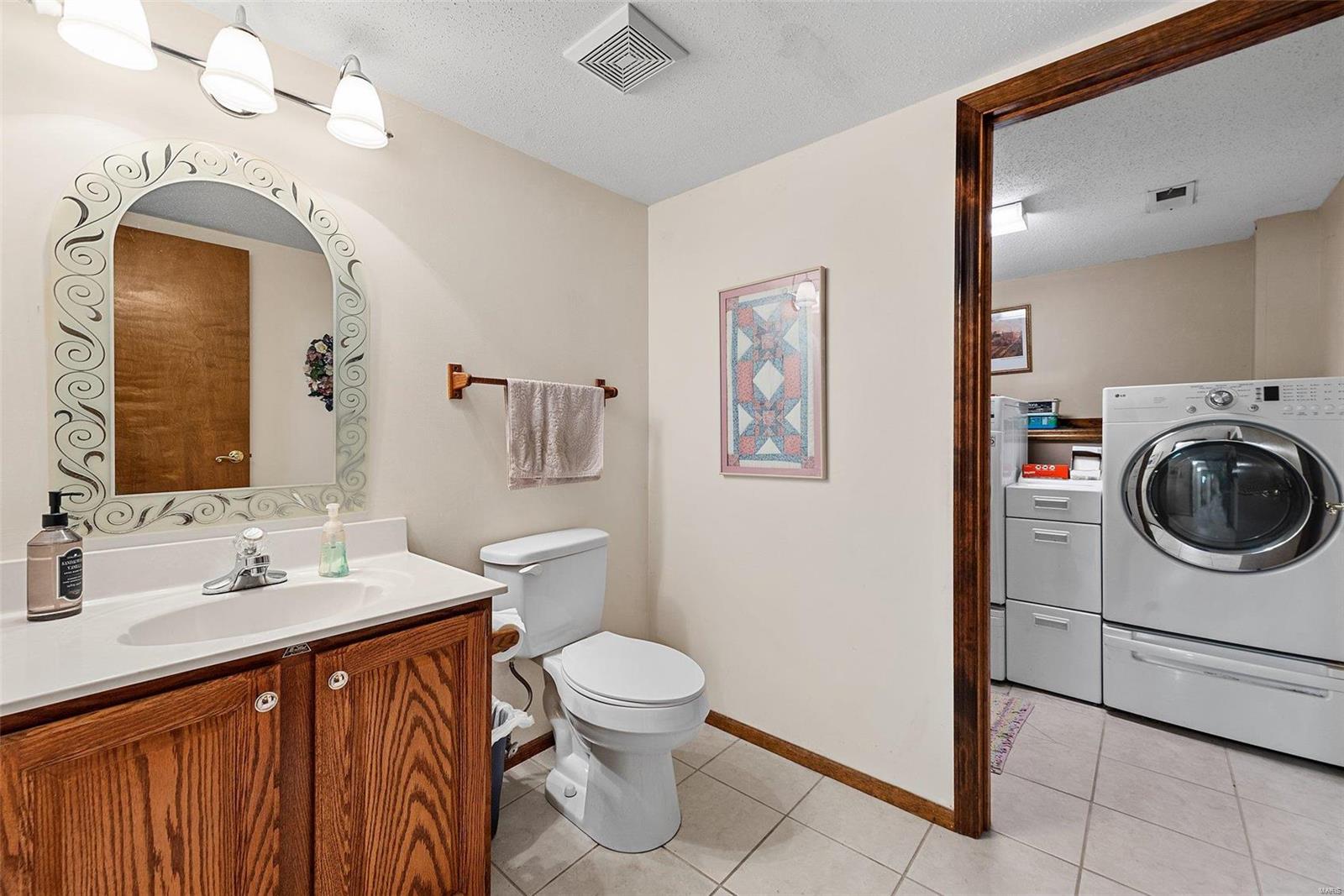 4 Sailmast Court