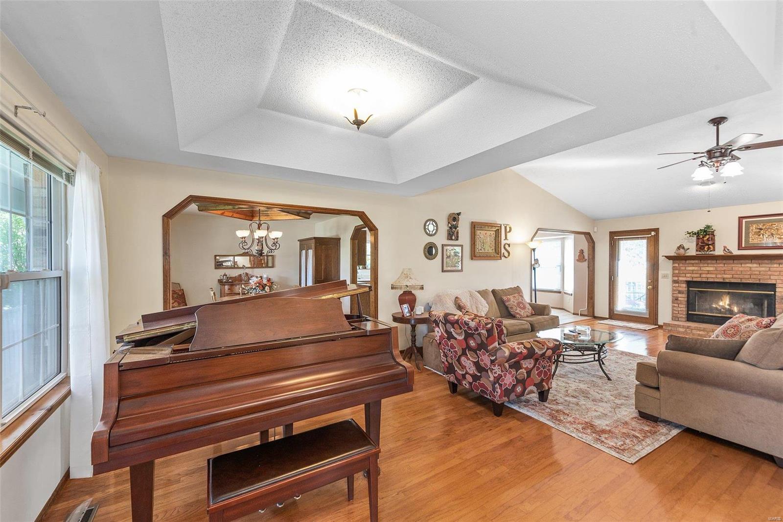 4 Sailmast Court