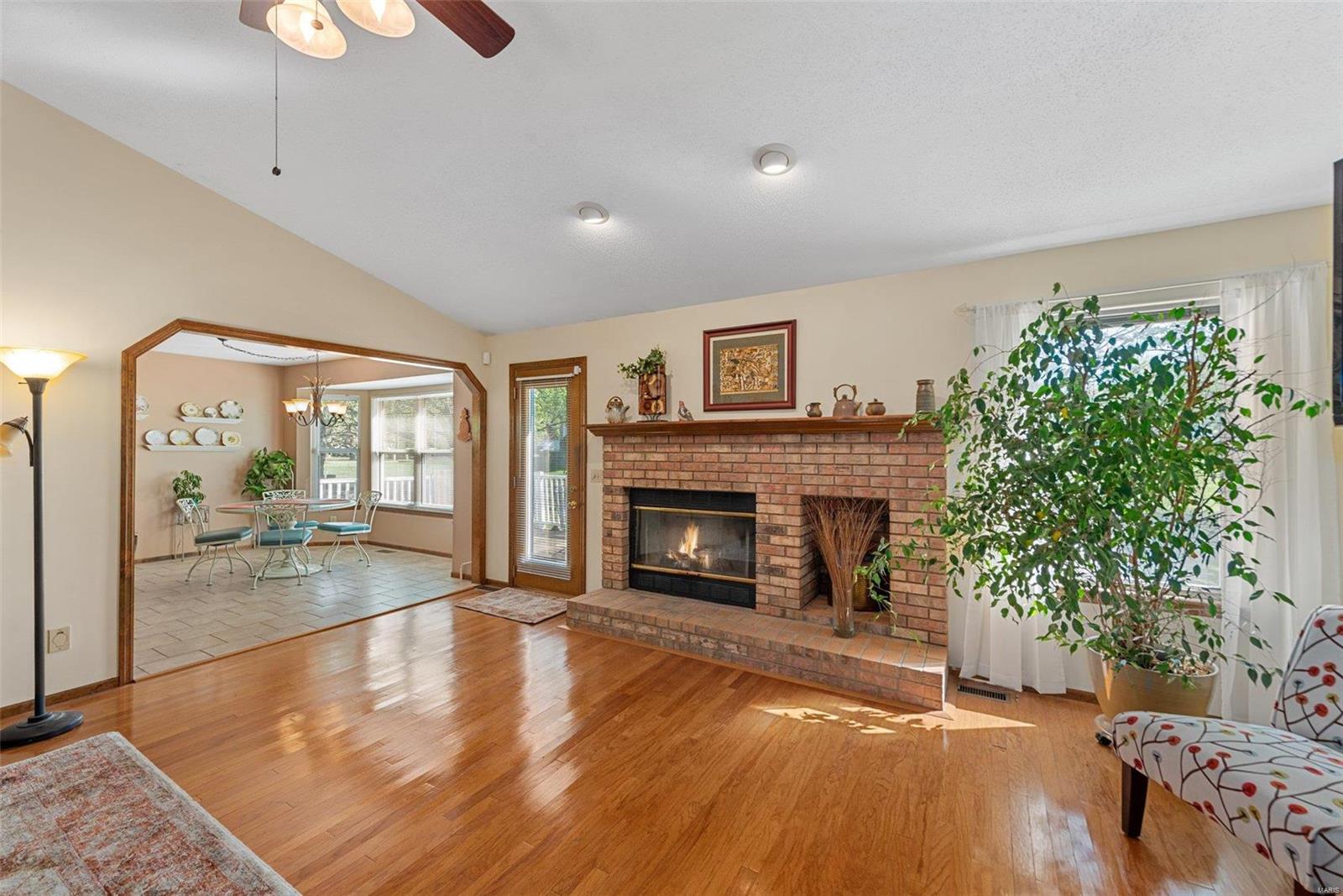 4 Sailmast Court