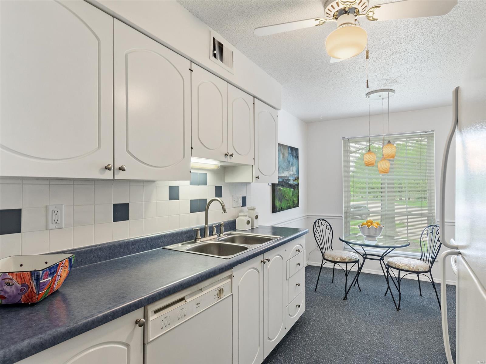 1511 Hampton Hall Drive Unit: 16