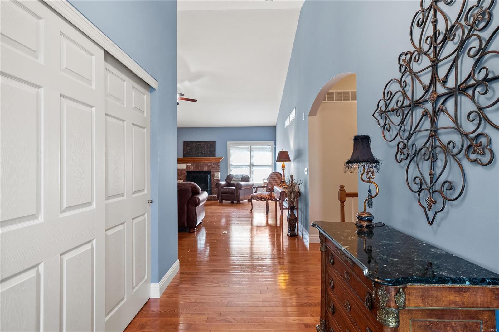 1100 Renfrew Lane
