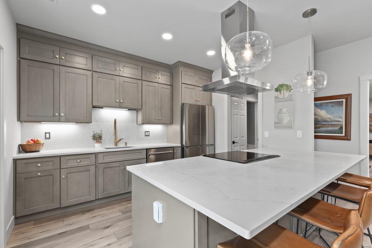 8031 Kingsbury Boulevard