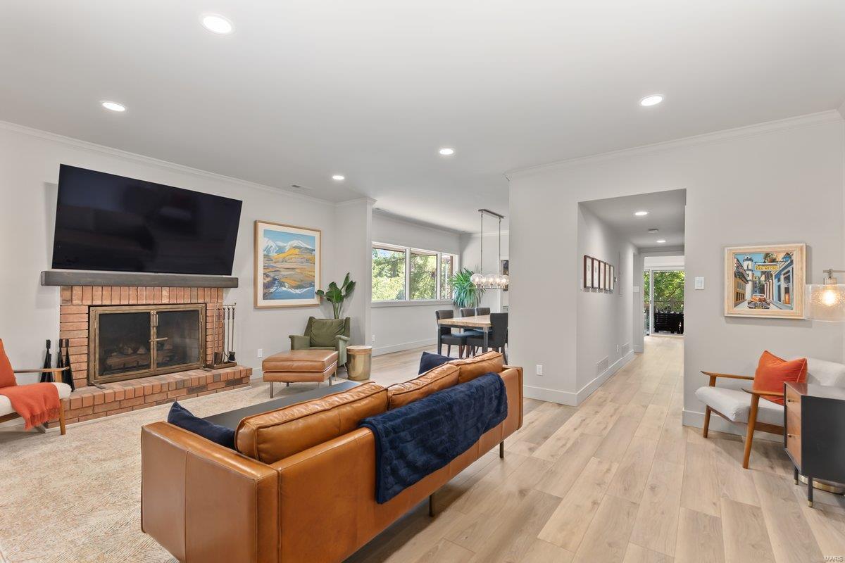 8031 Kingsbury Boulevard