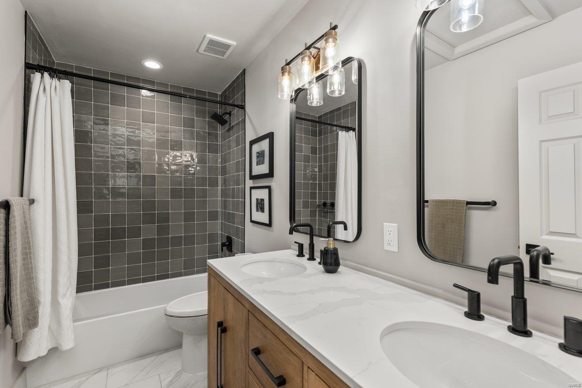 8031 Kingsbury Boulevard