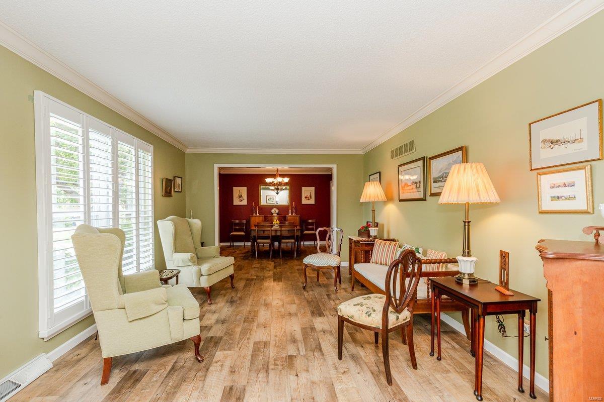 2210 Viewroyal Drive