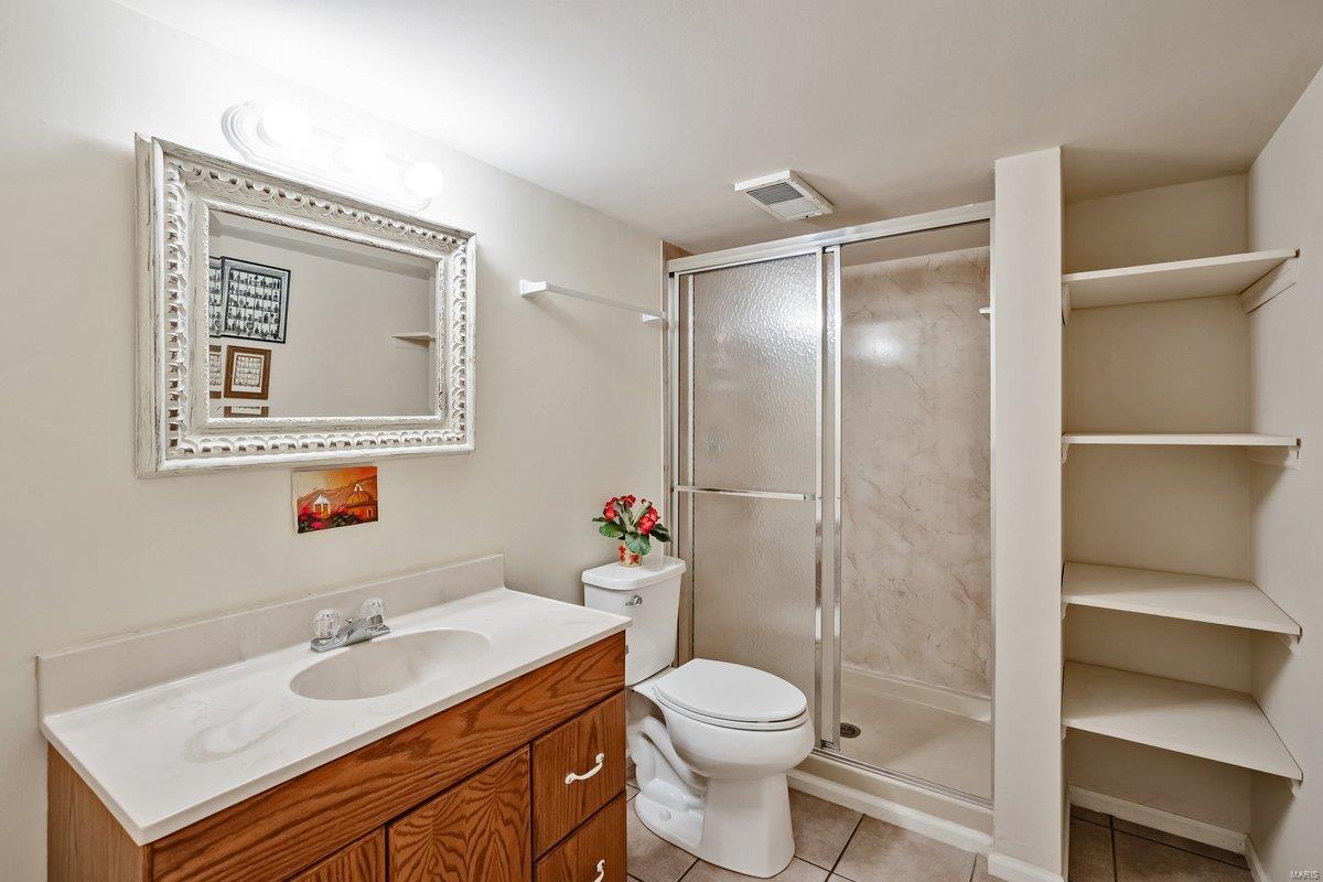 2210 Viewroyal Drive