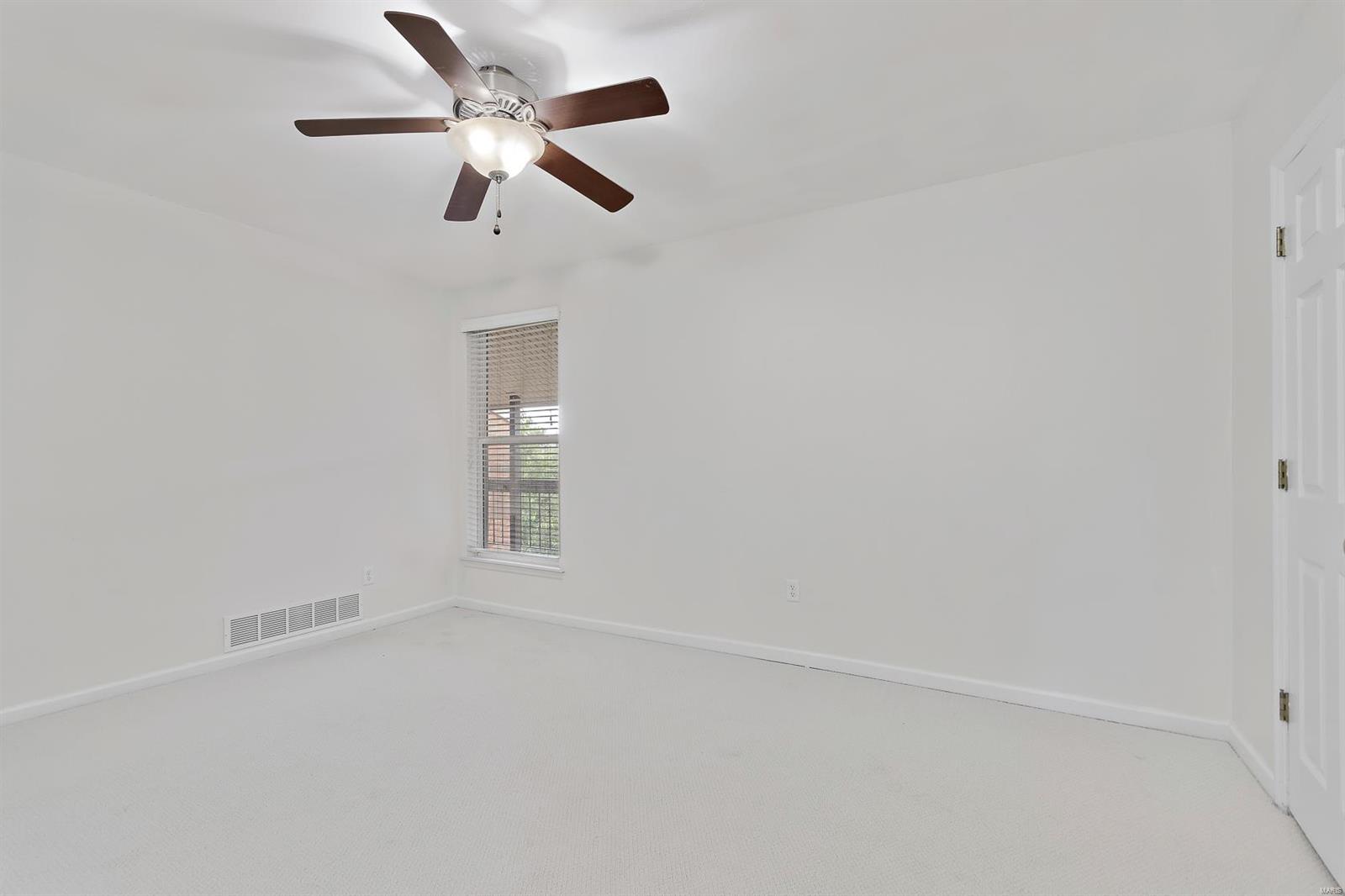 1951 Greenpoint Drive Unit: 303