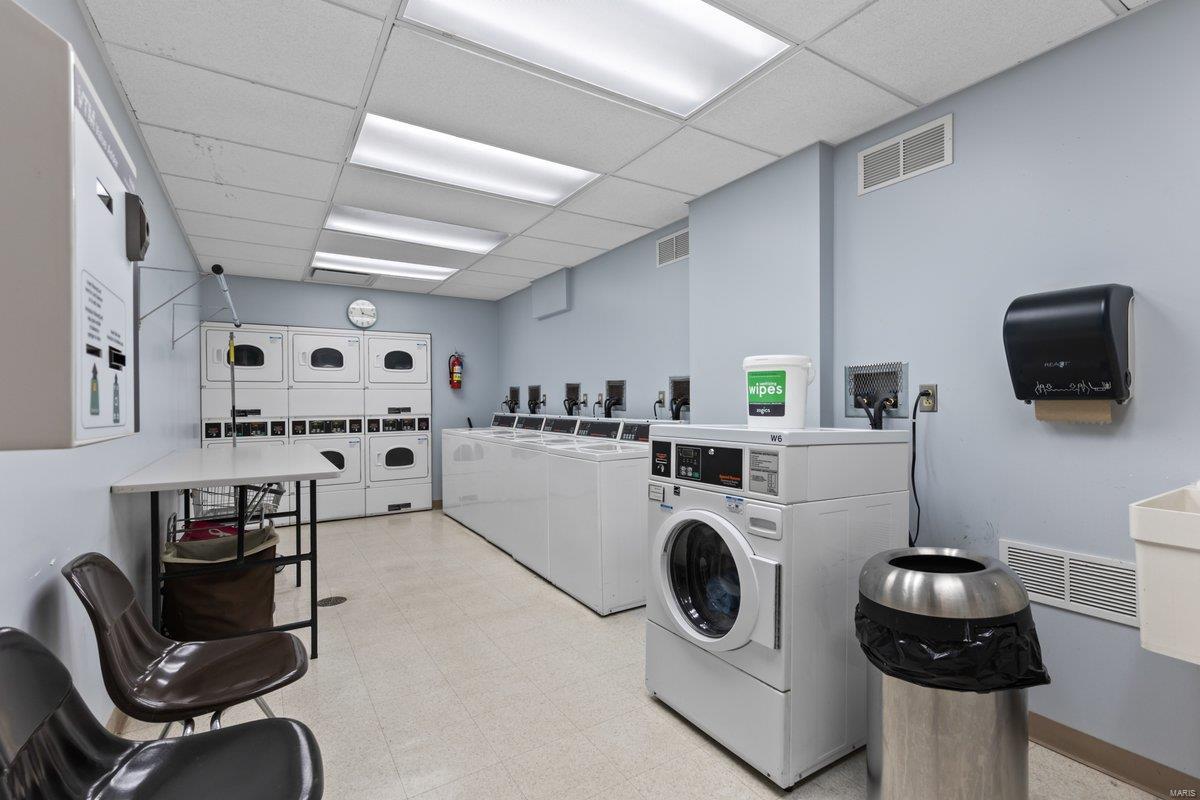 4501 Lindell Boulevard Unit: 4D