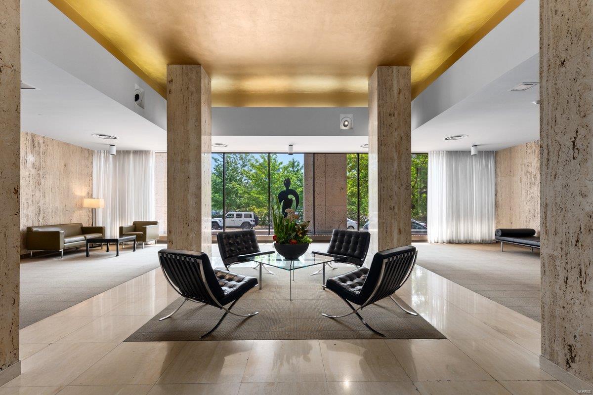 4501 Lindell Boulevard Unit: 4D