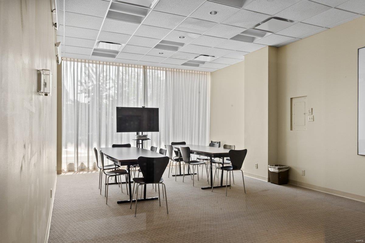 4501 Lindell Boulevard Unit: 4D