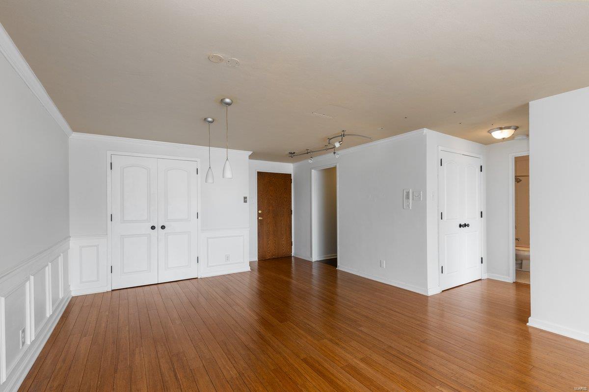 4501 Lindell Boulevard Unit: 4D