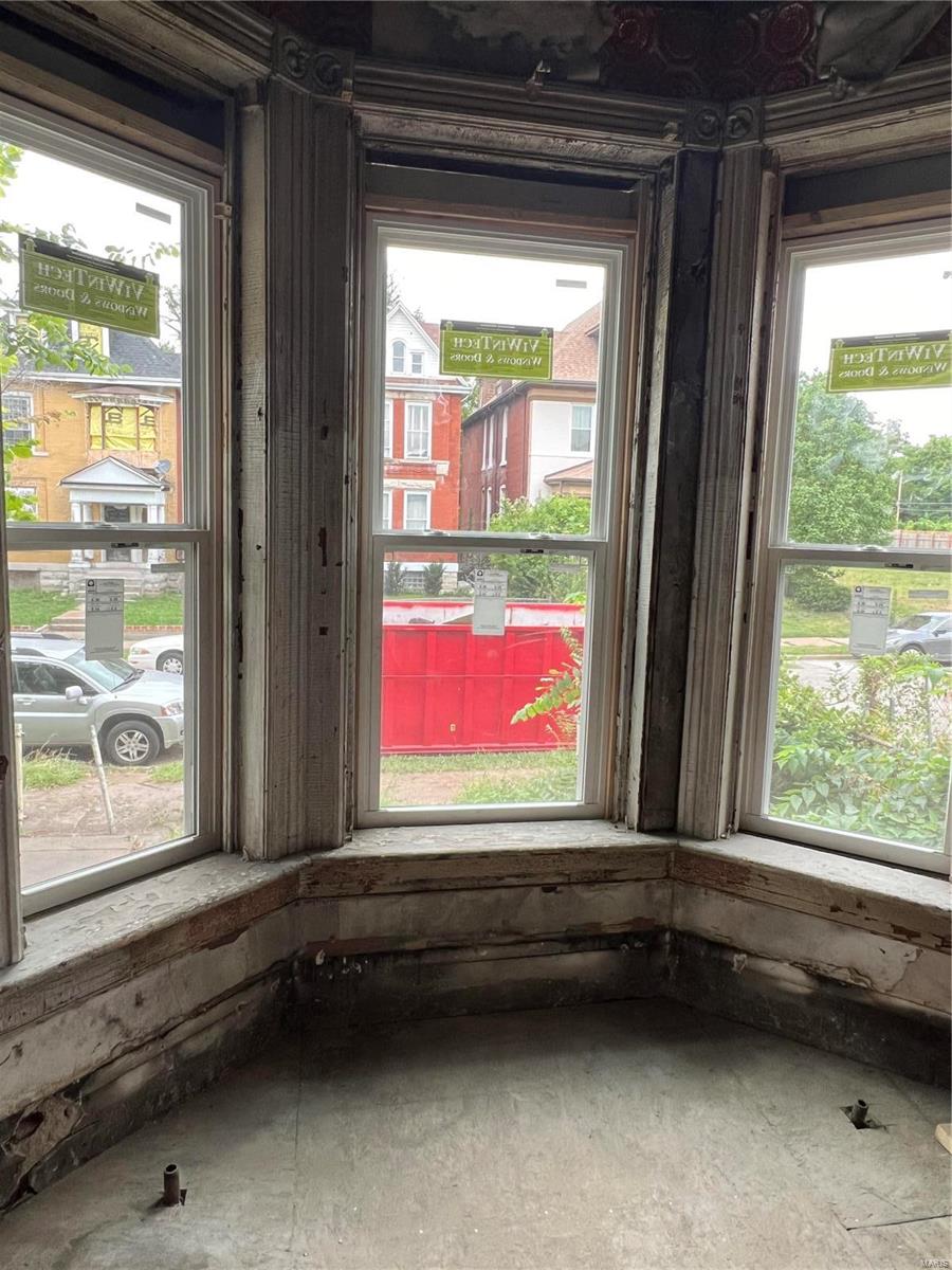 5172 Kensington Avenue