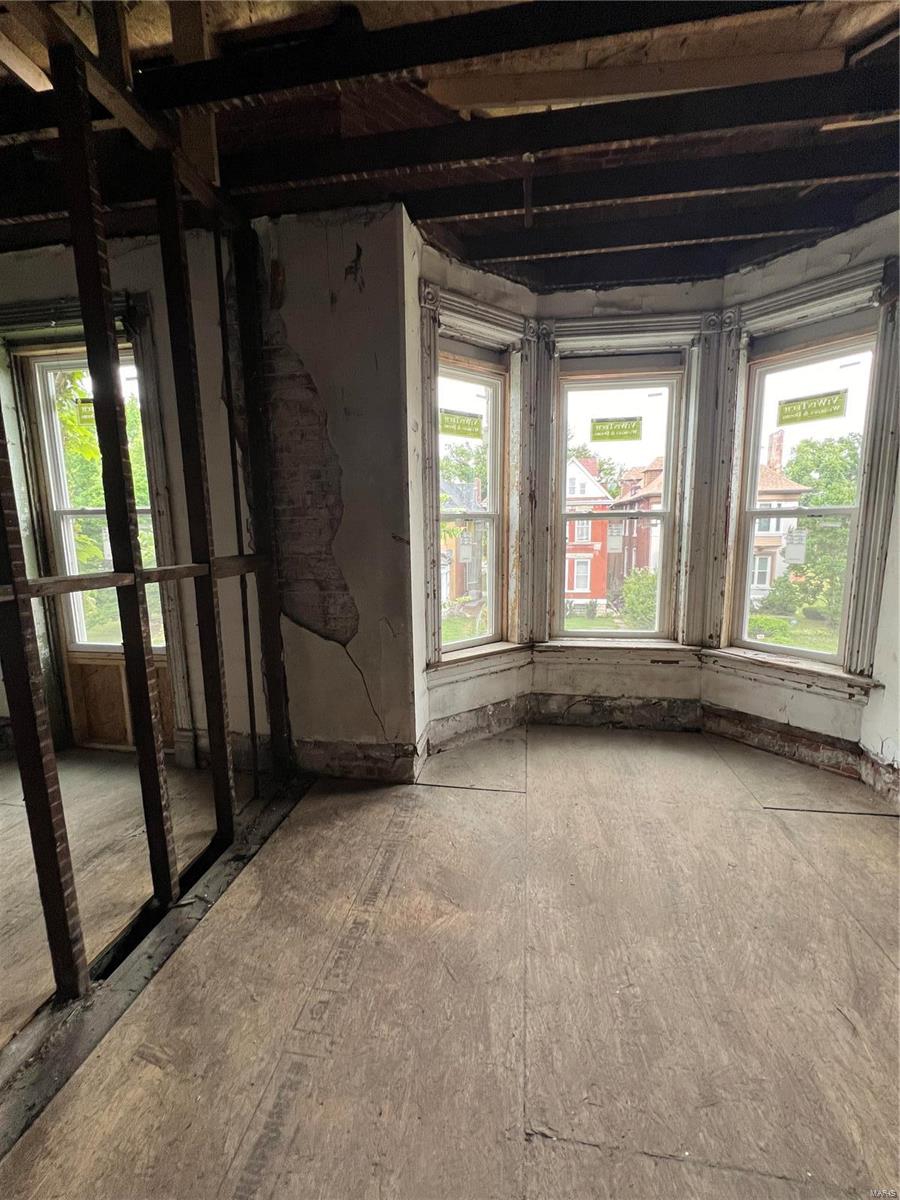 5172 Kensington Avenue