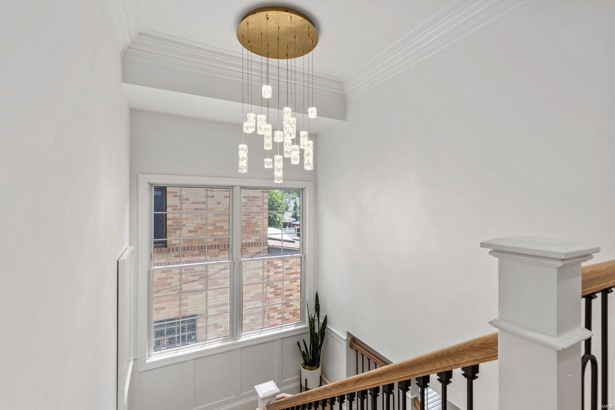 8140 Kingsbury Boulevard