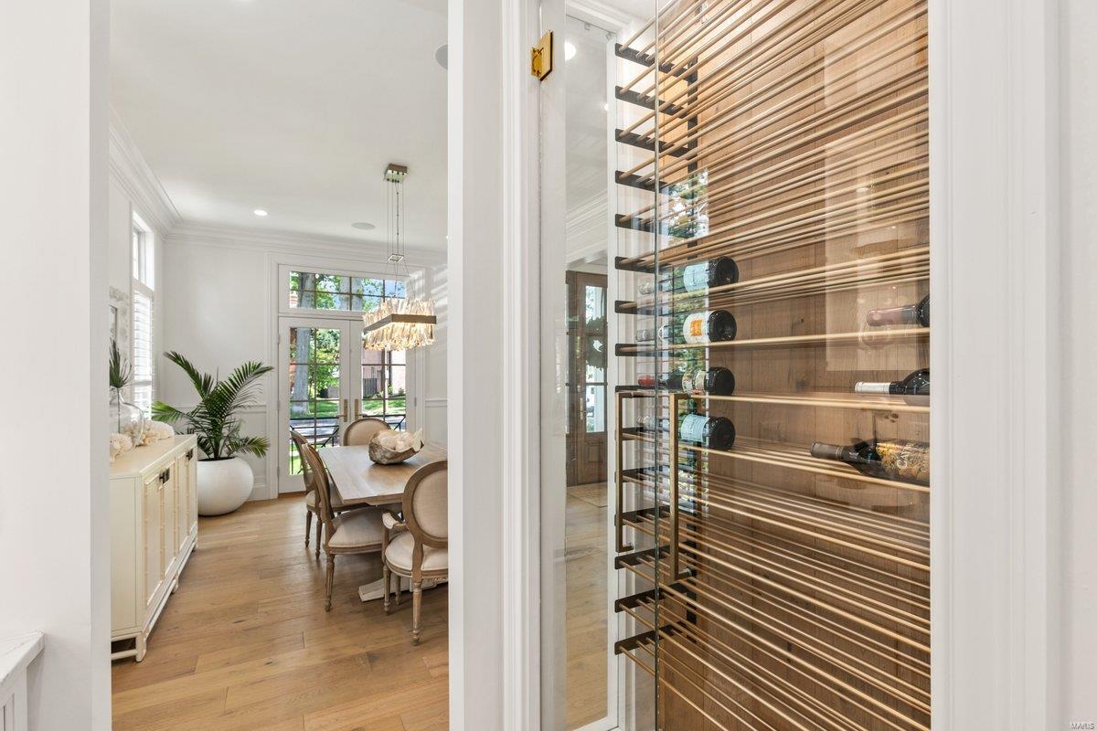 8140 Kingsbury Boulevard