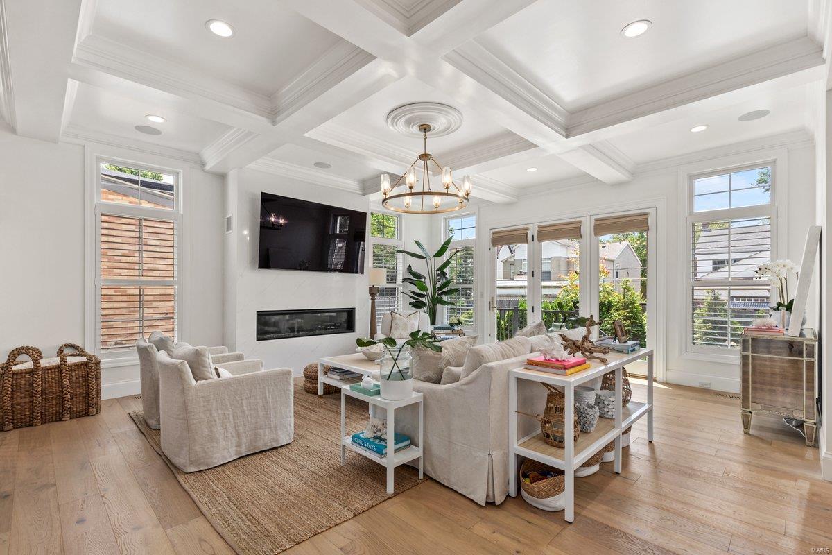 8140 Kingsbury Boulevard