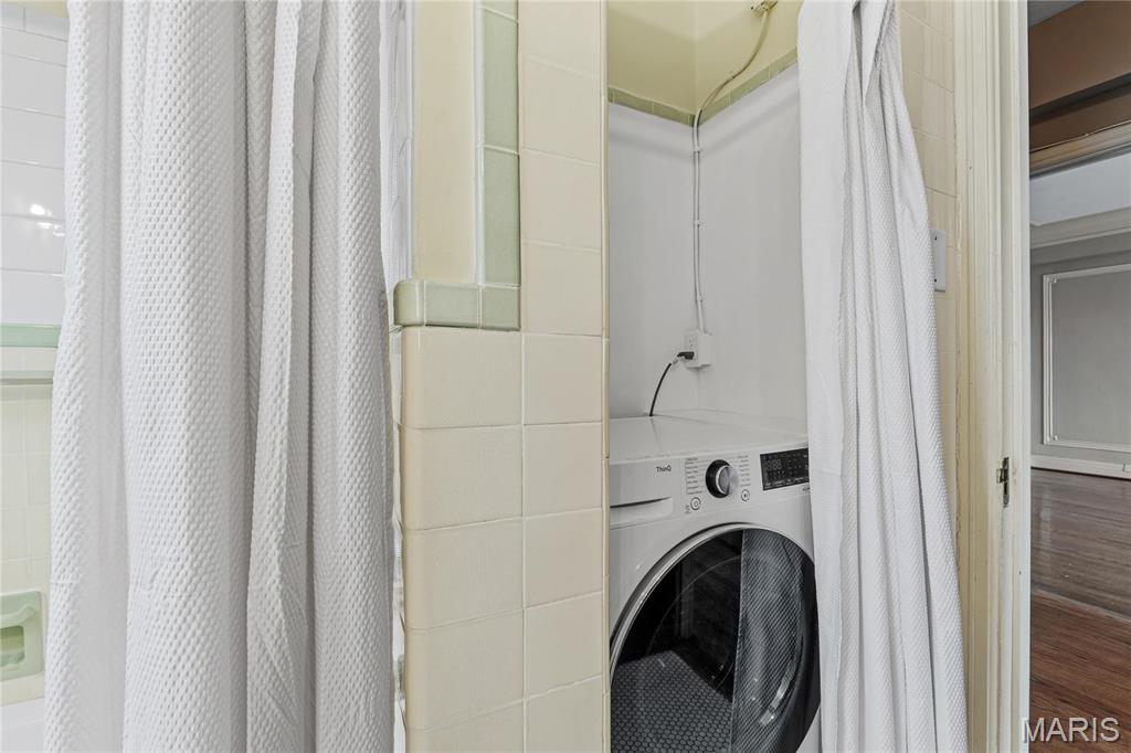 4440 Lindell Boulevard Unit: 1104