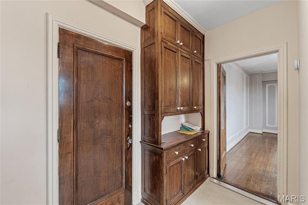 4440 Lindell Boulevard Unit: 1104