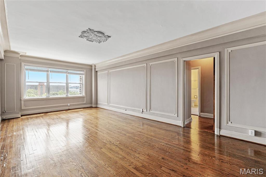 4440 Lindell Boulevard Unit: 1104