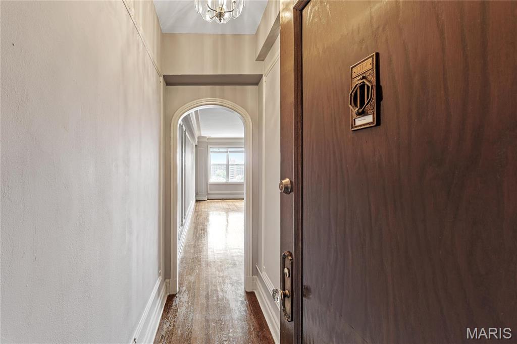 4440 Lindell Boulevard Unit: 1104