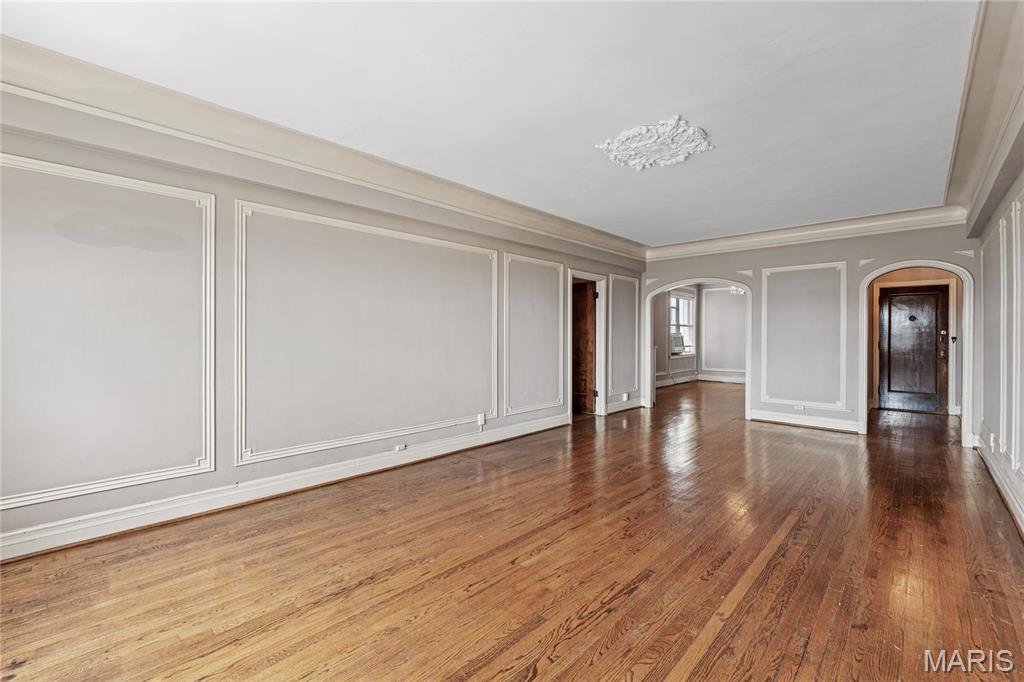 4440 Lindell Boulevard Unit: 1104
