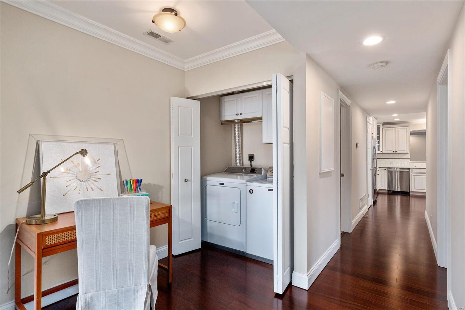 7527 Oxford Drive Unit: 2W