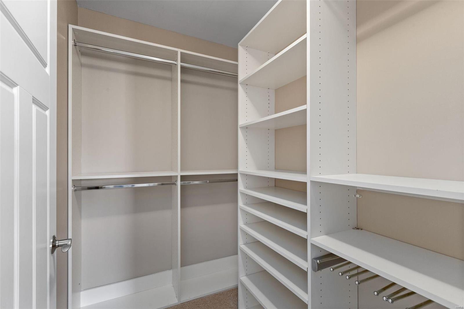 7527 Oxford Drive Unit: 2W