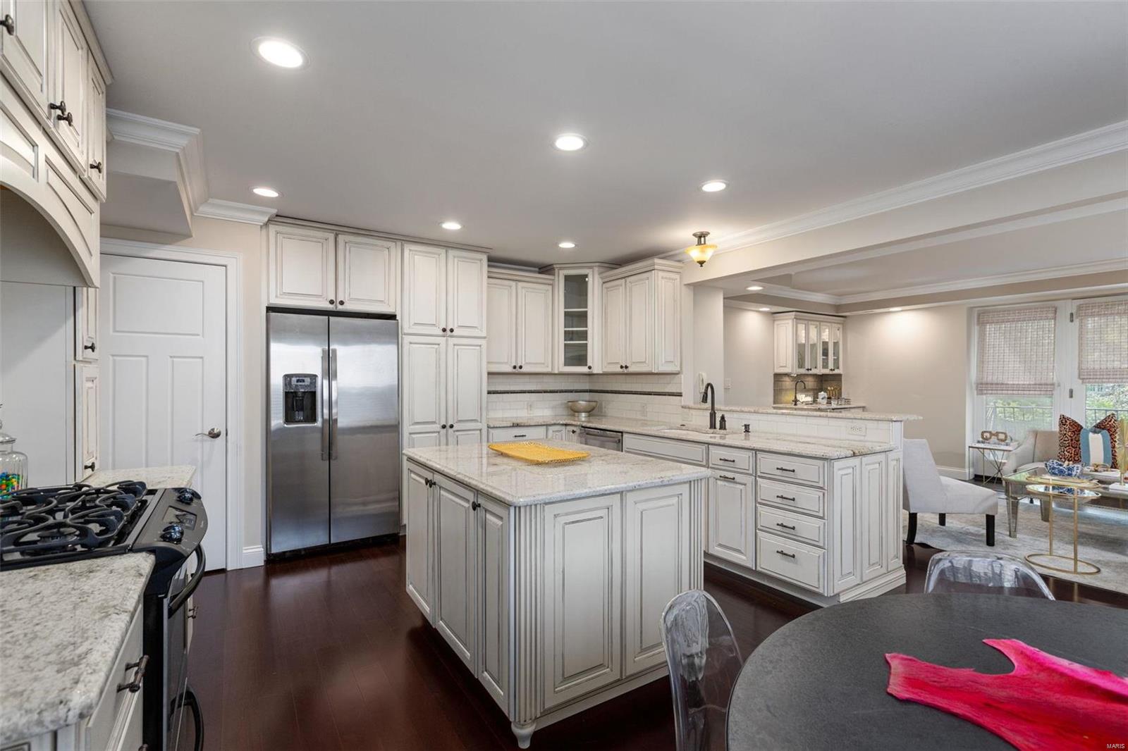 7527 Oxford Drive Unit: 2W