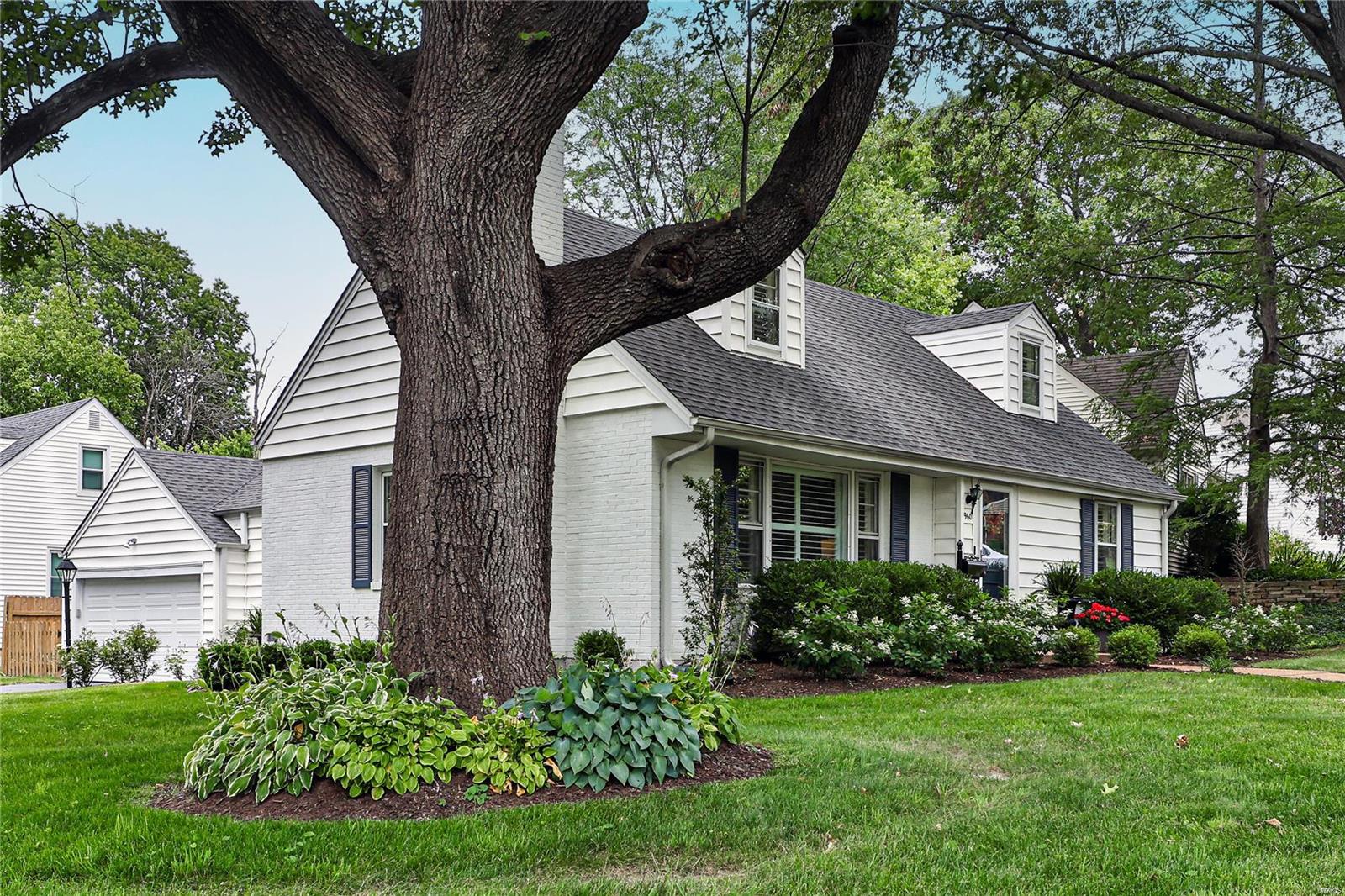 960 Rochdale Drive