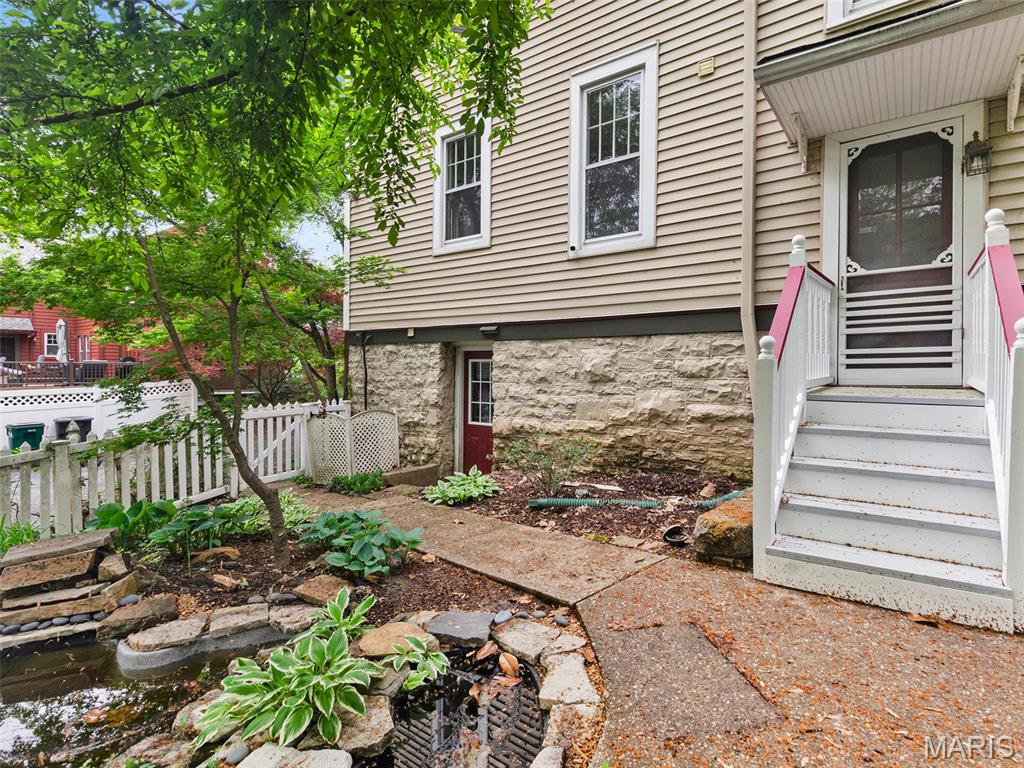 164 Plant Avenue