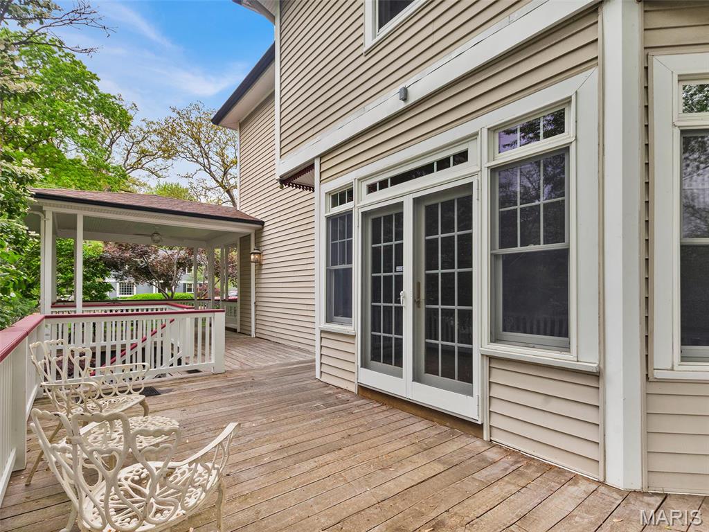 164 Plant Avenue