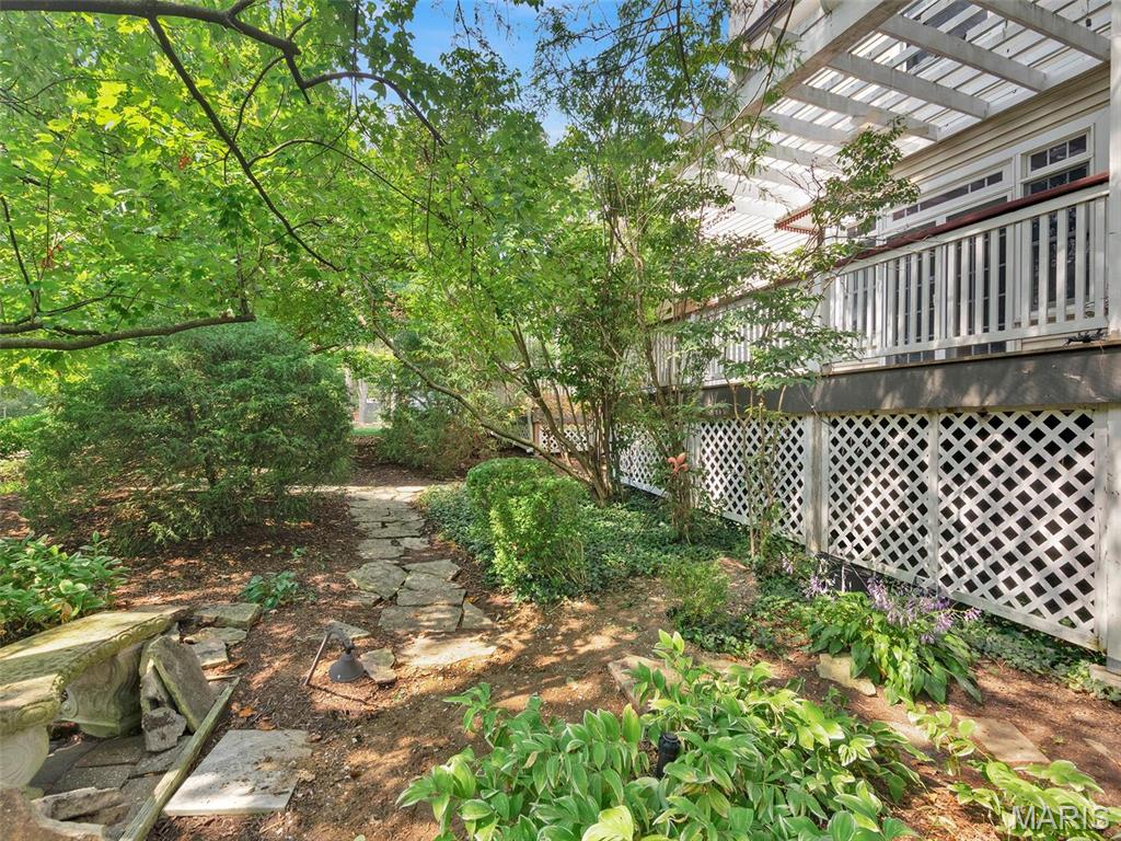 164 Plant Avenue