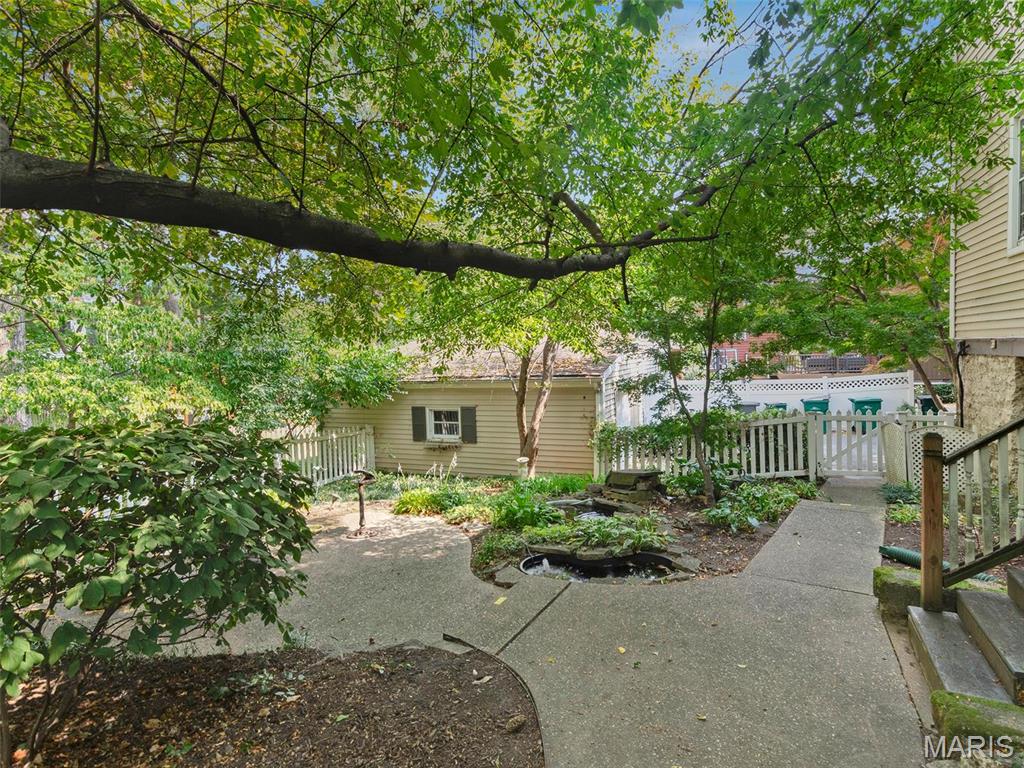 164 Plant Avenue