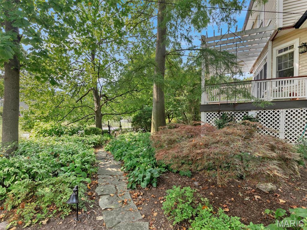 164 Plant Avenue