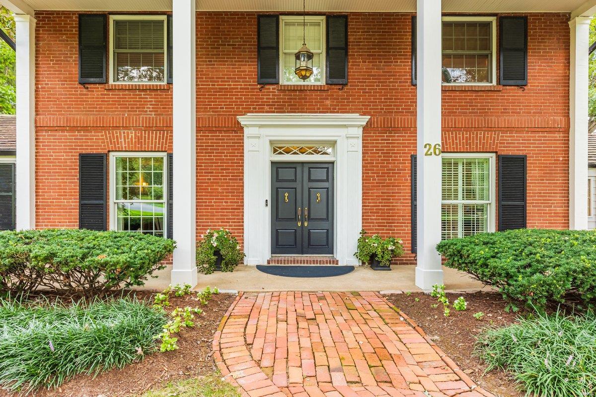 26 The Orchards Lane