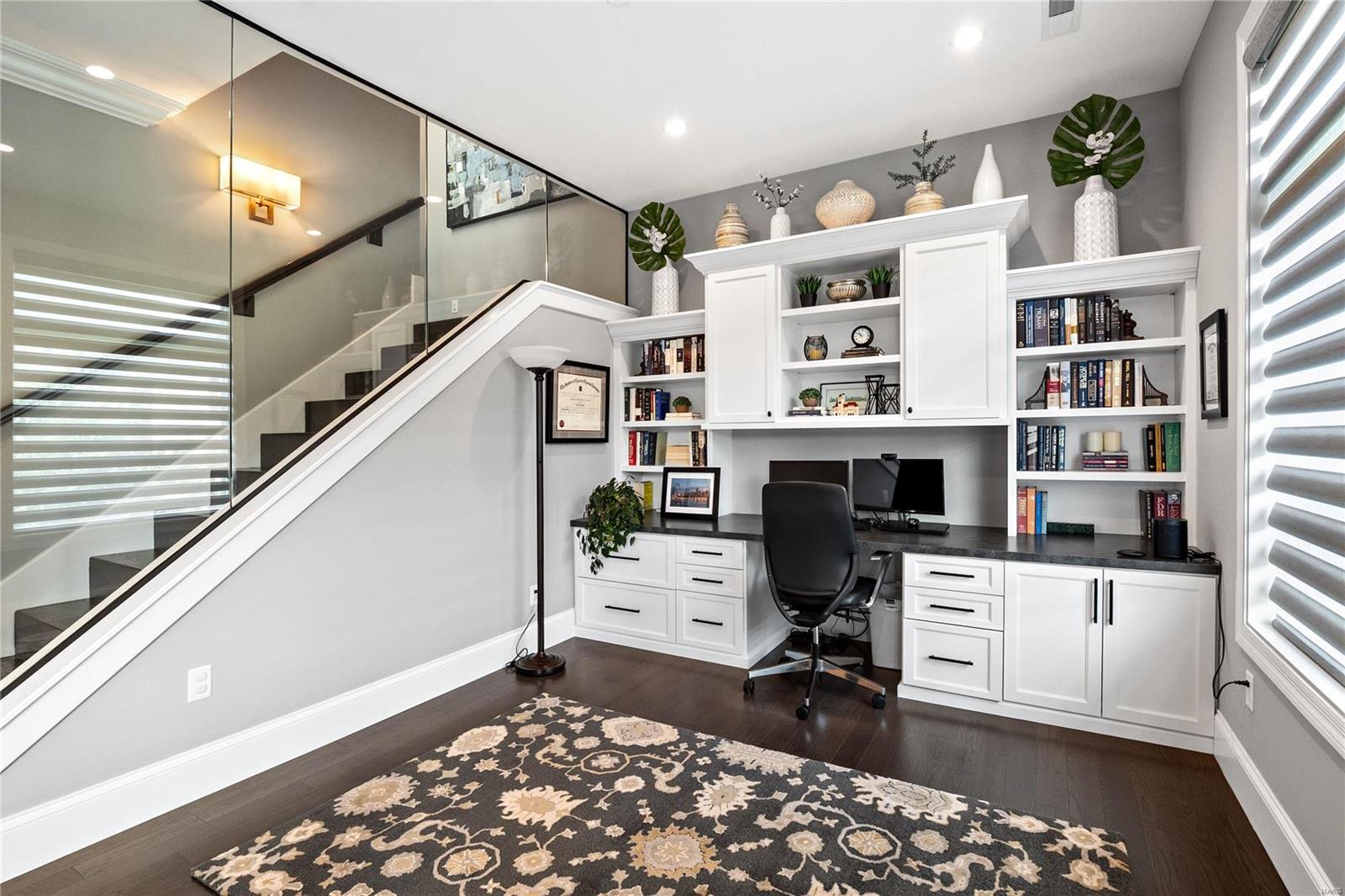 51 Topton Way Unit: 302