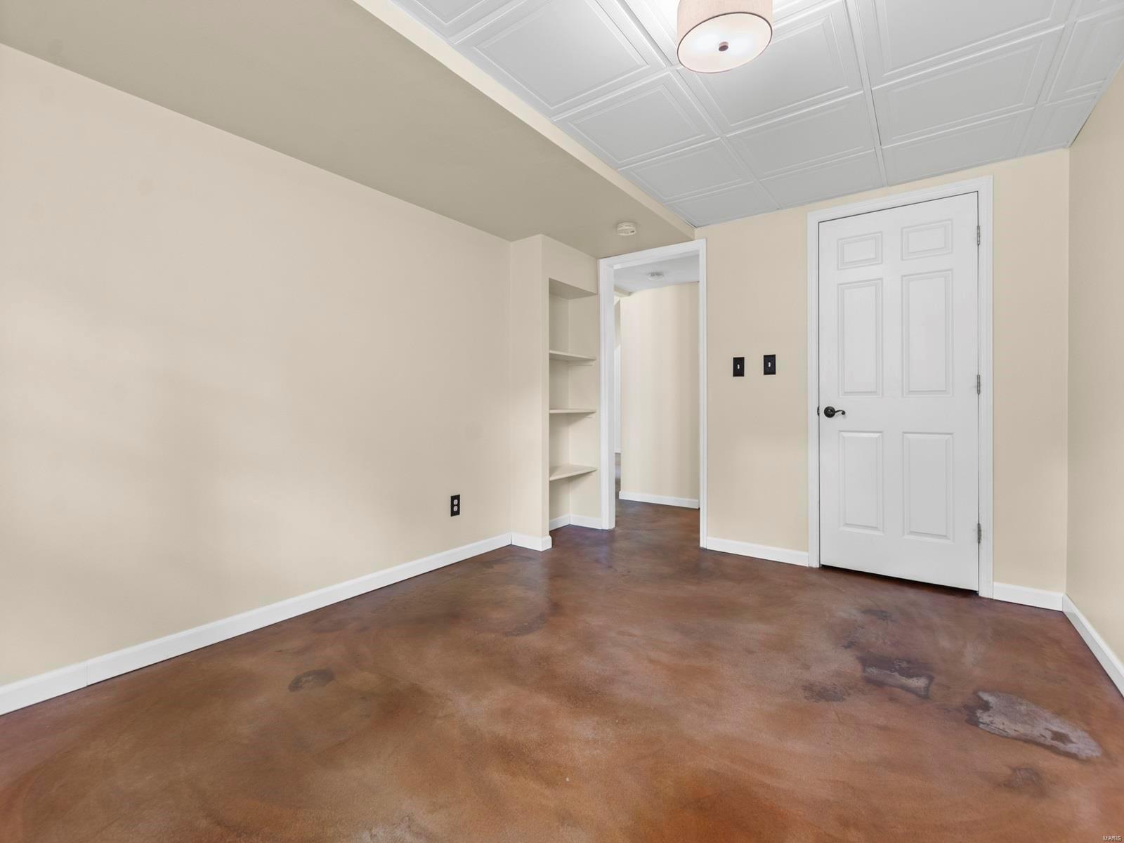 15090 Green Circle Drive