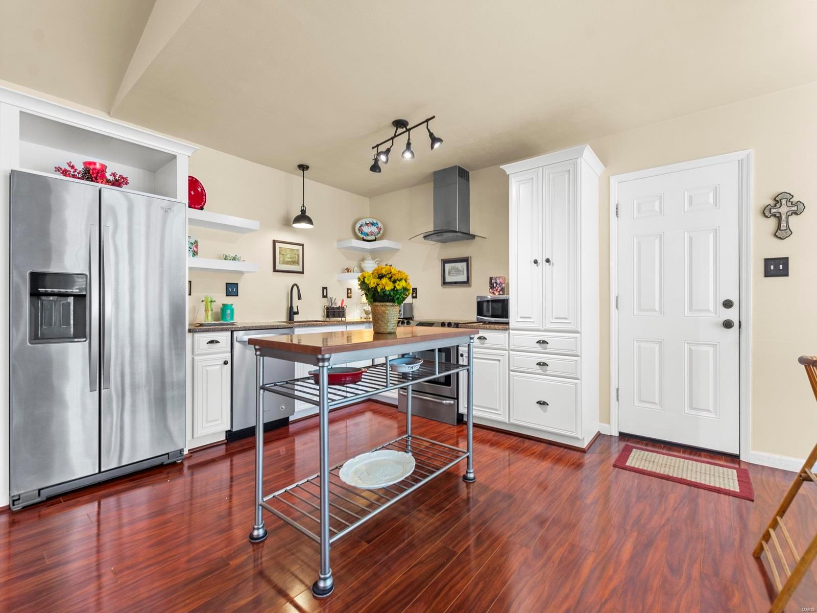 15090 Green Circle Drive