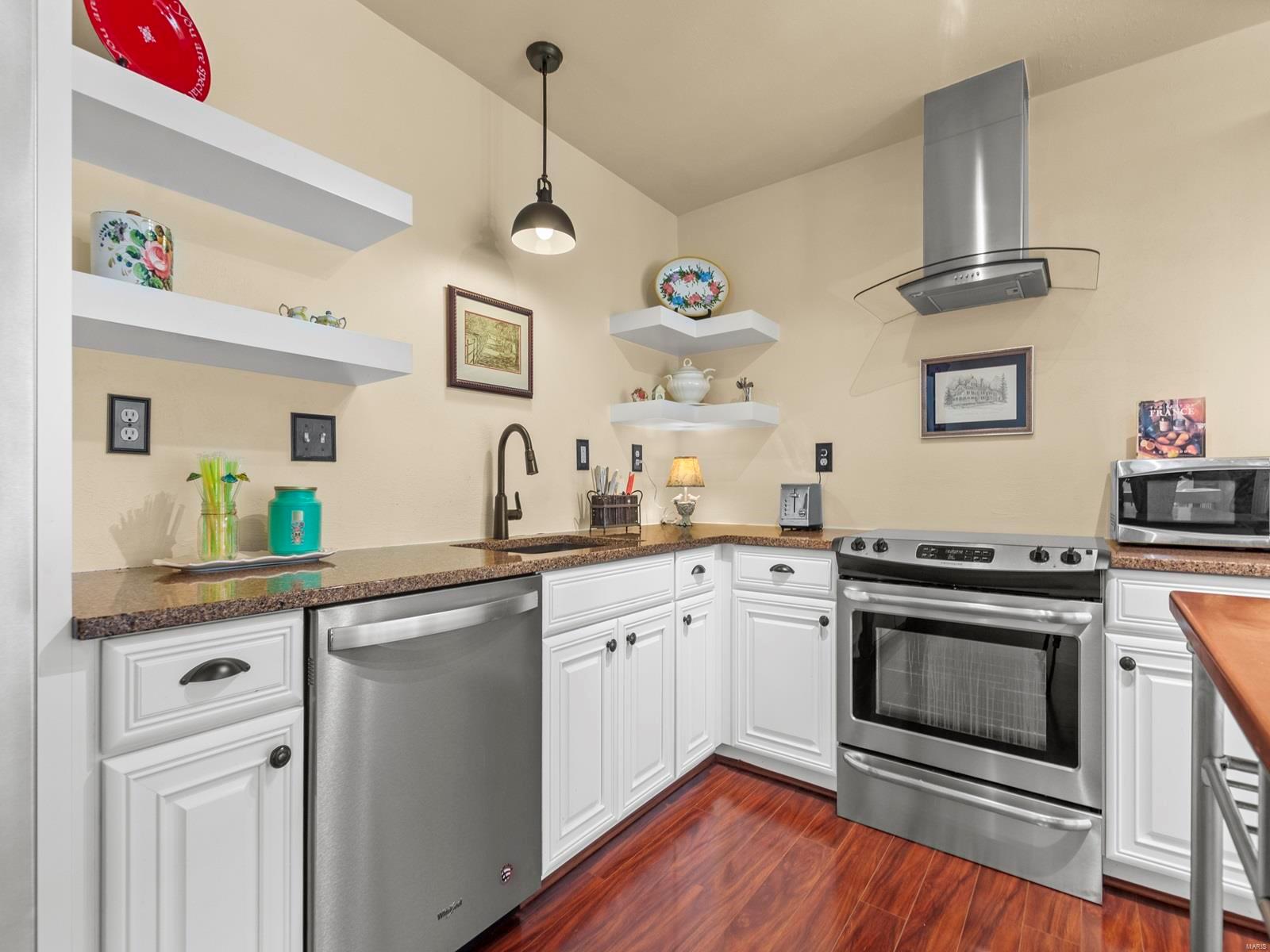 15090 Green Circle Drive