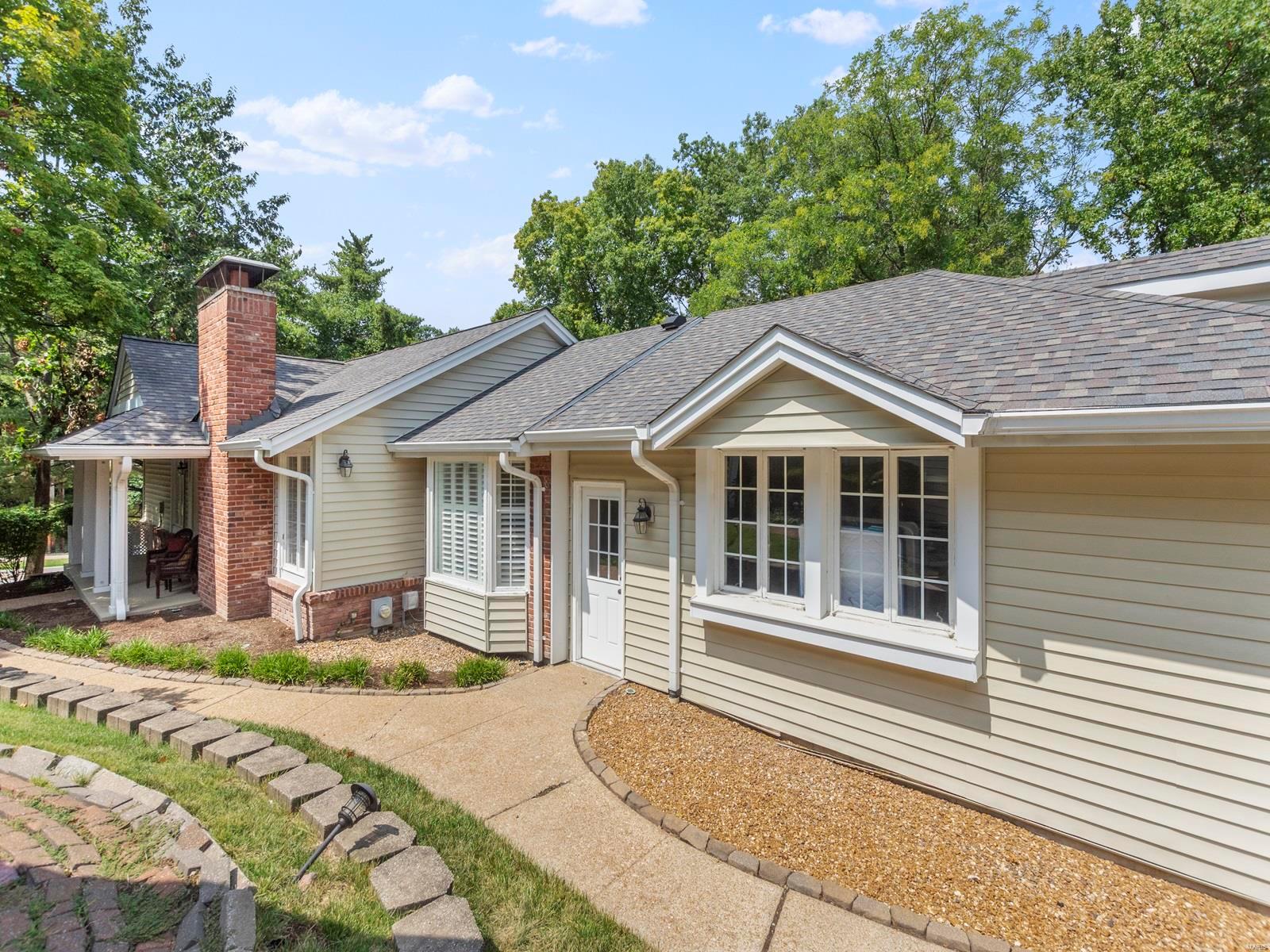 15090 Green Circle Drive