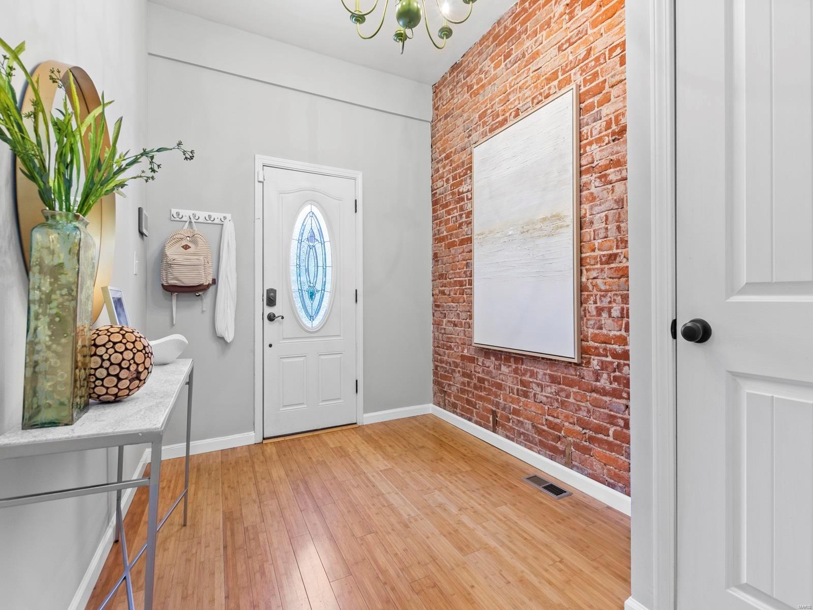 3129 Pestalozzi Street