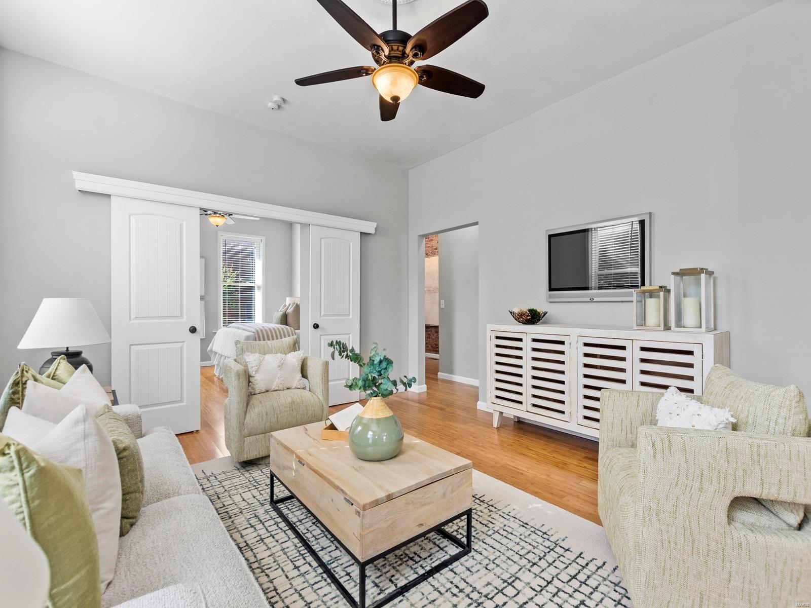 3129 Pestalozzi Street