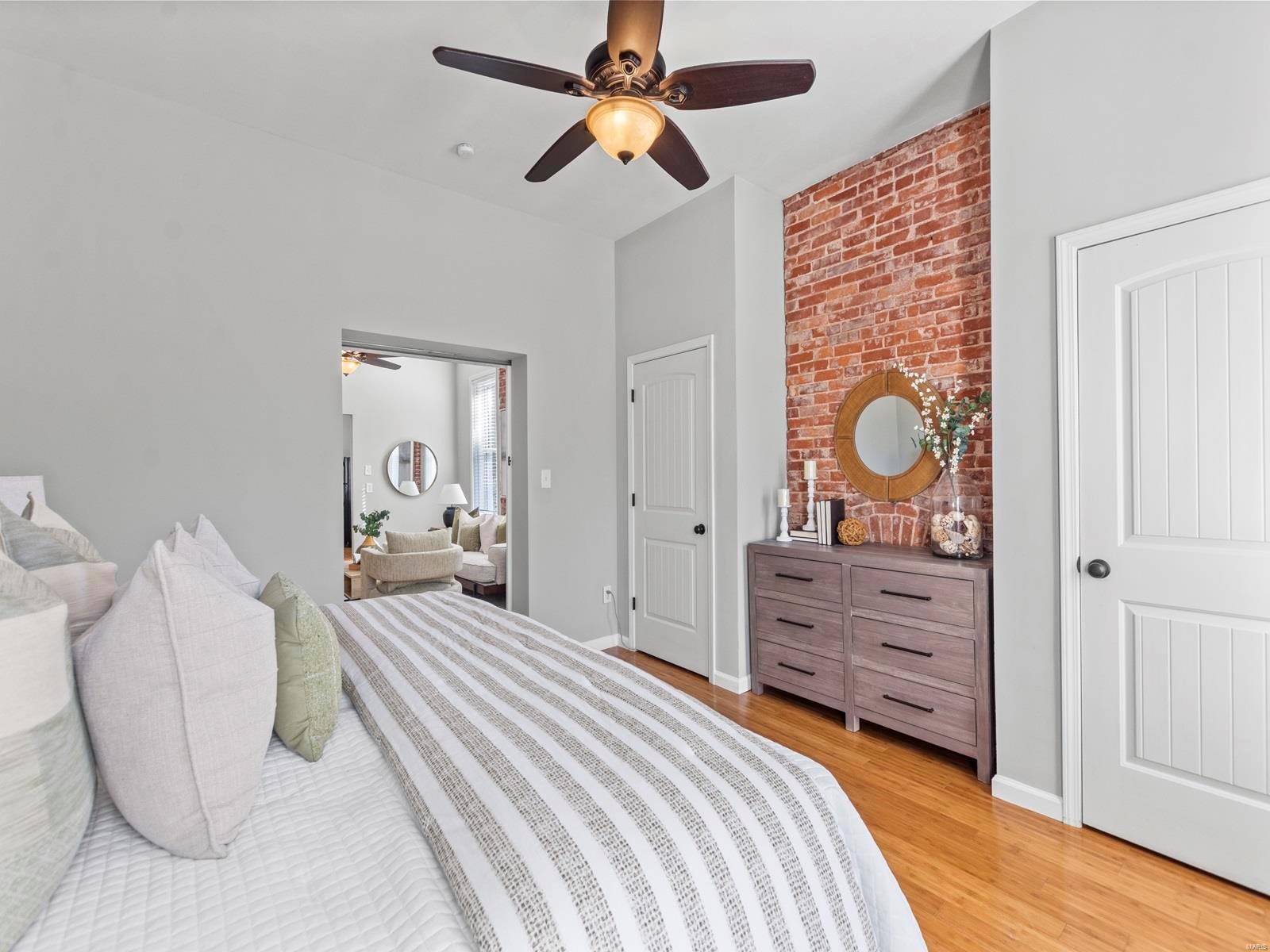 3129 Pestalozzi Street