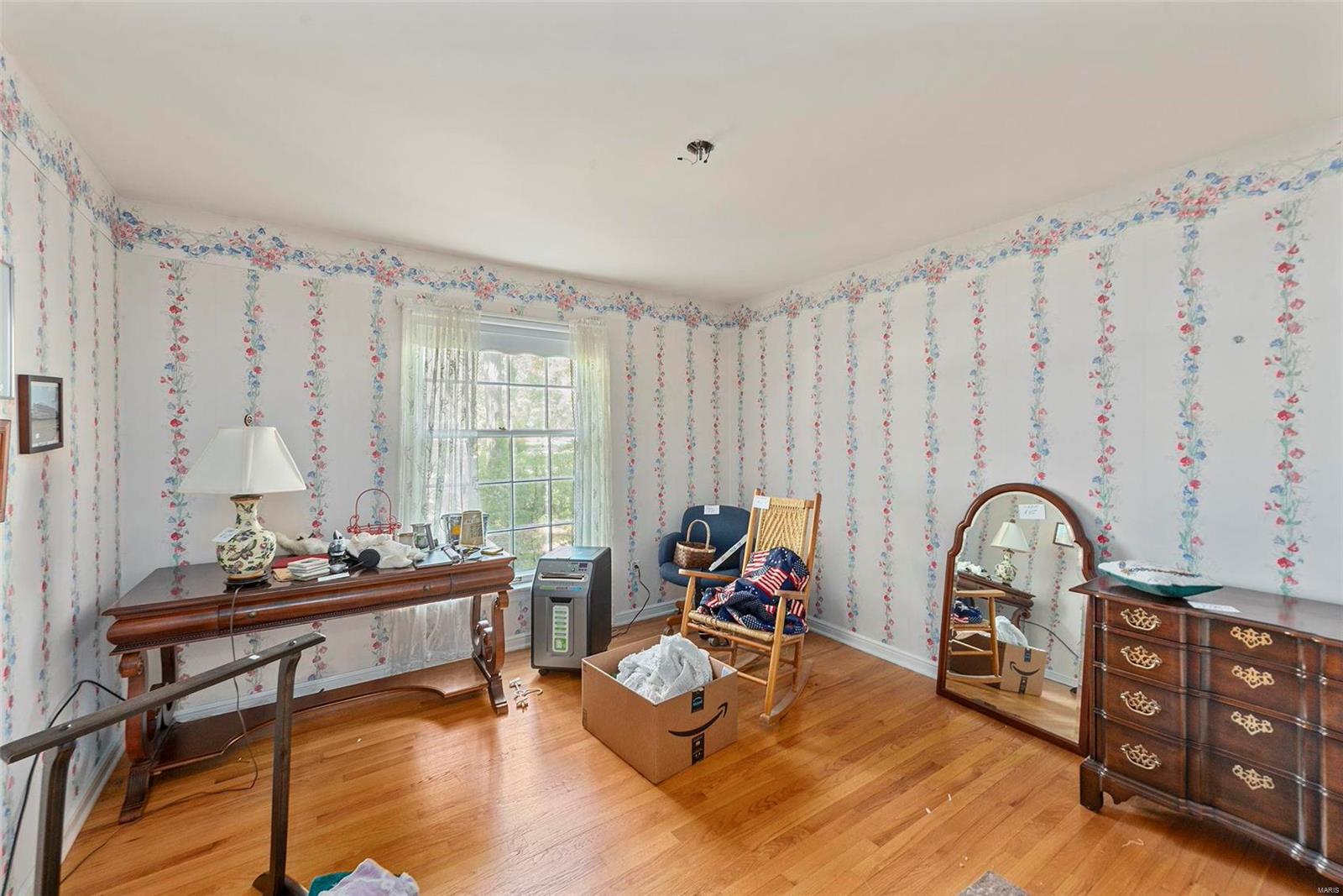 122 Frontenac Forest St.