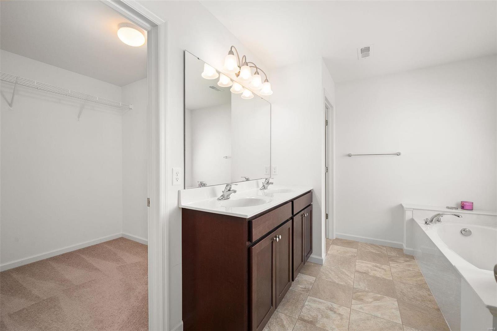 3340 Bentwater Place