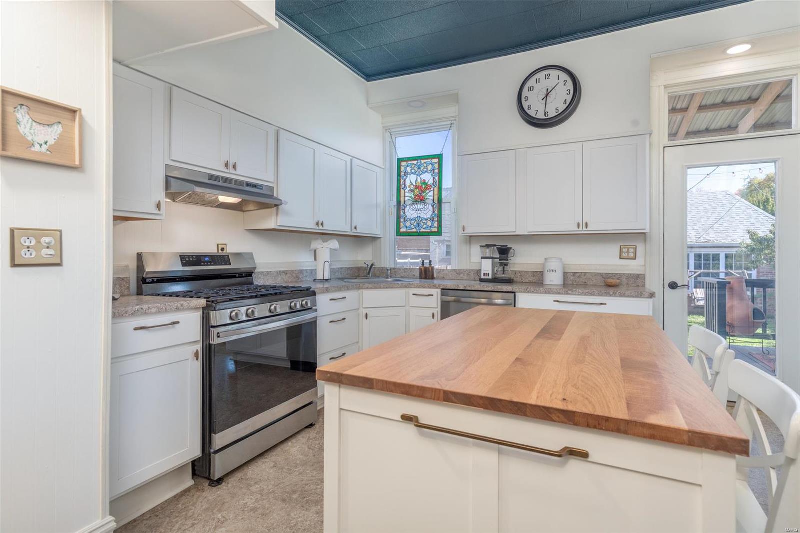 2320 Arkansas Avenue